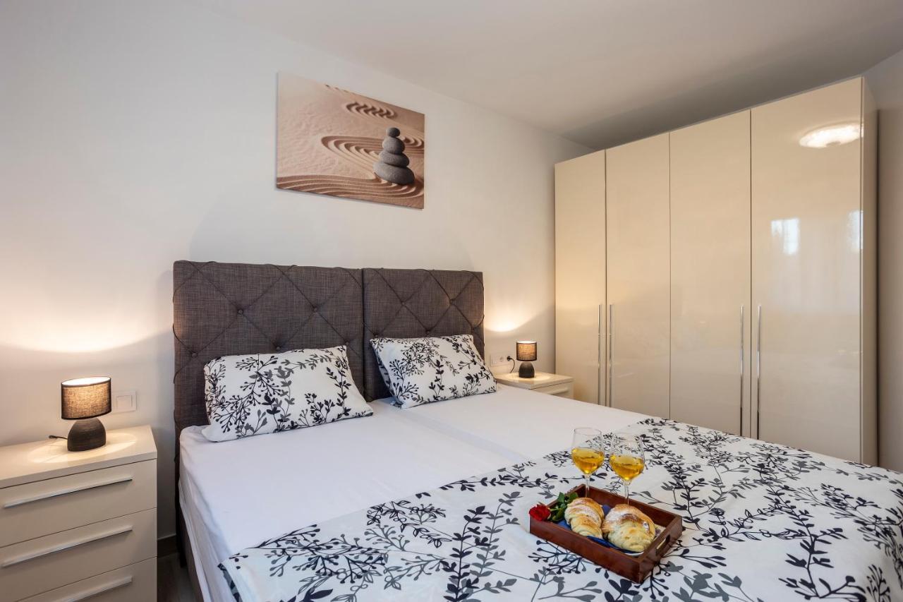 City Apartments Silver Pula Ngoại thất bức ảnh