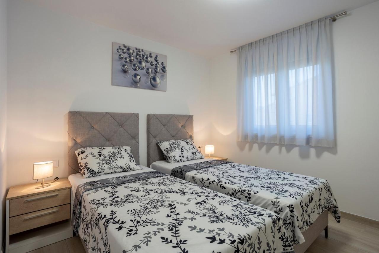 City Apartments Silver Pula Ngoại thất bức ảnh