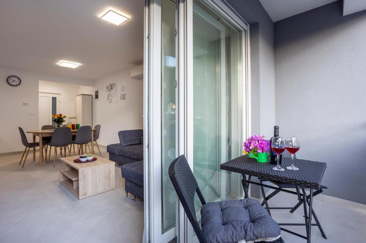 City Apartments Silver Pula Ngoại thất bức ảnh