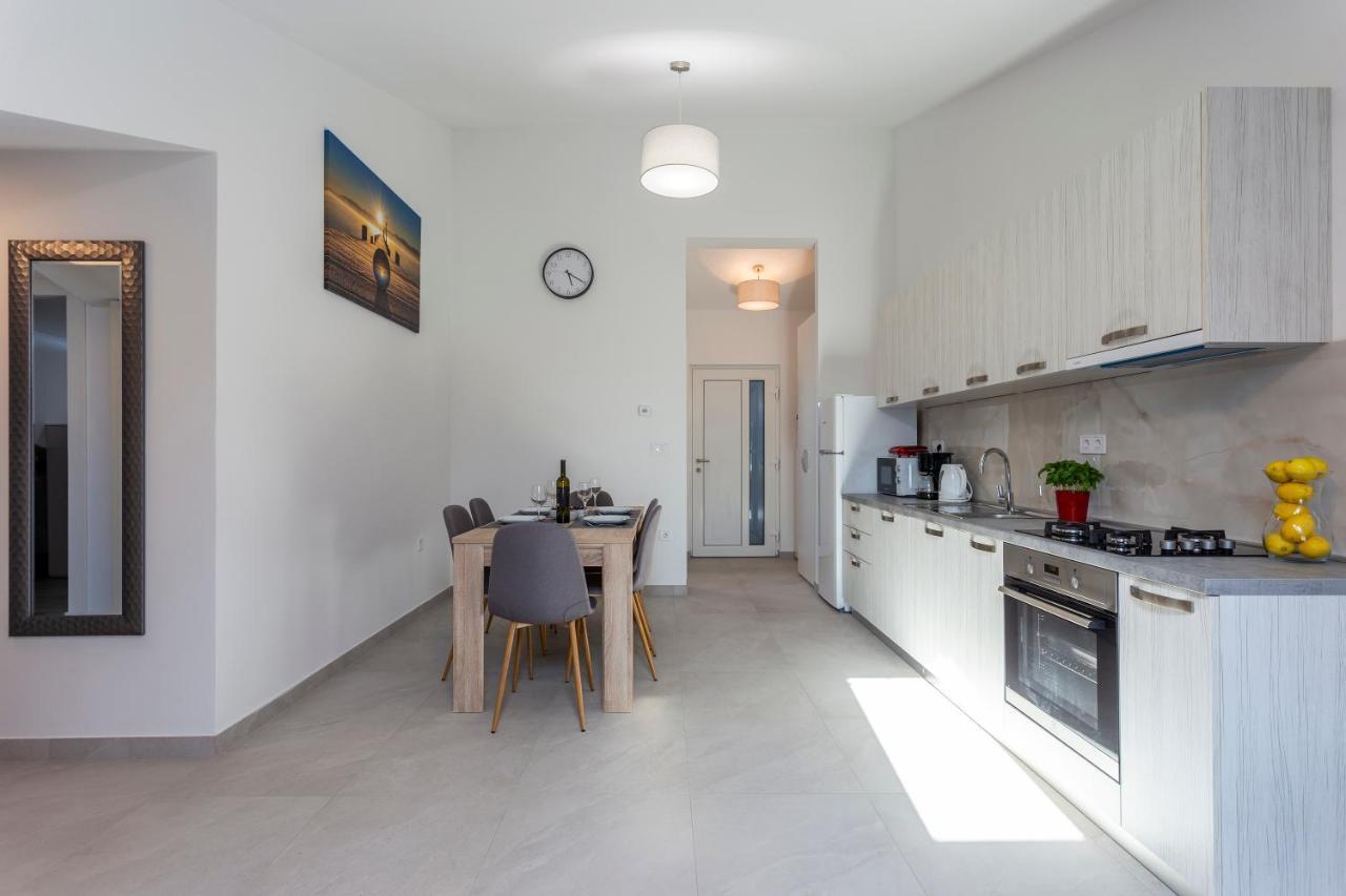 City Apartments Silver Pula Ngoại thất bức ảnh