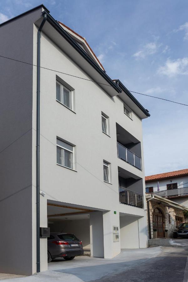City Apartments Silver Pula Ngoại thất bức ảnh