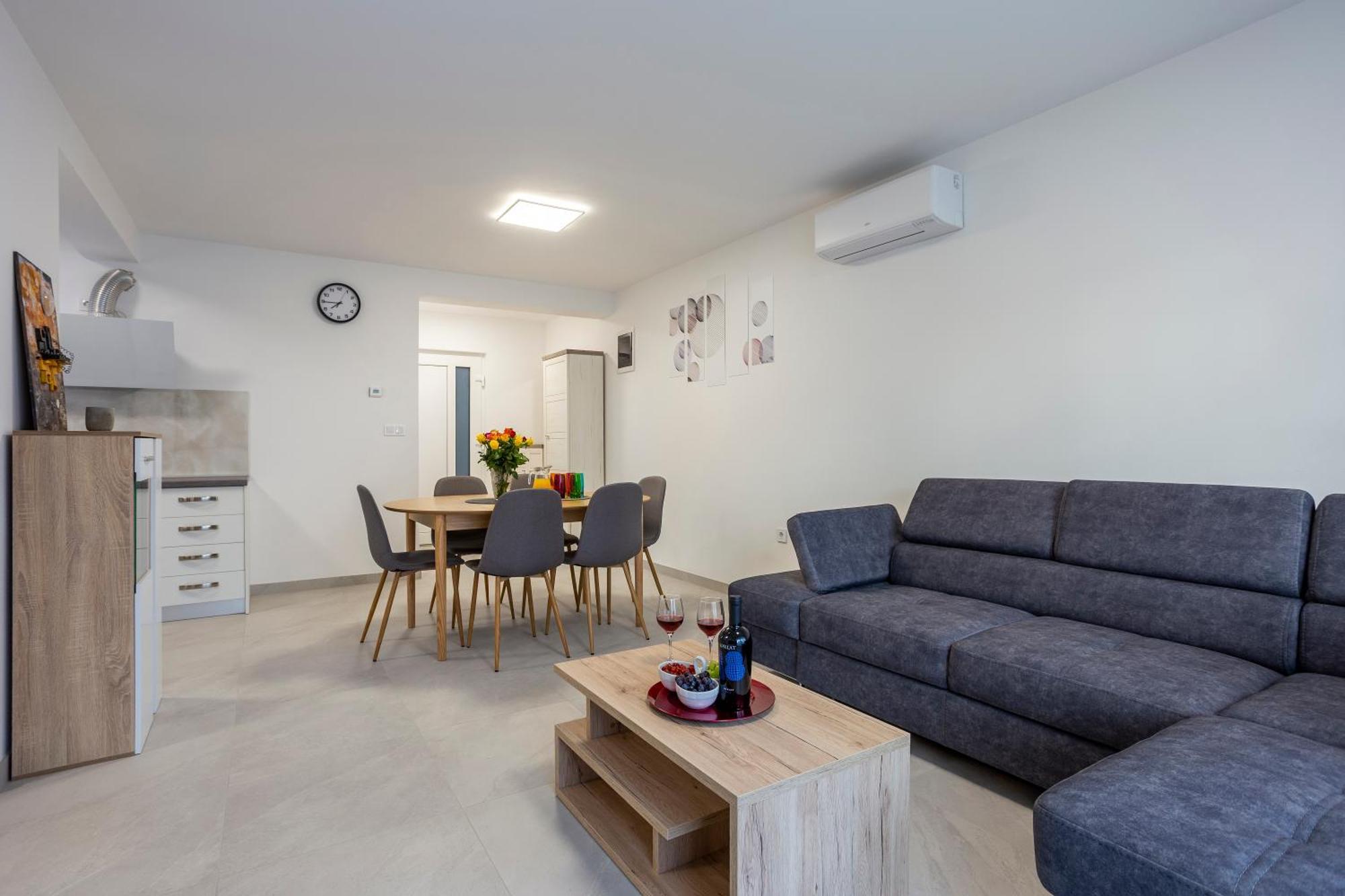 City Apartments Silver Pula Ngoại thất bức ảnh